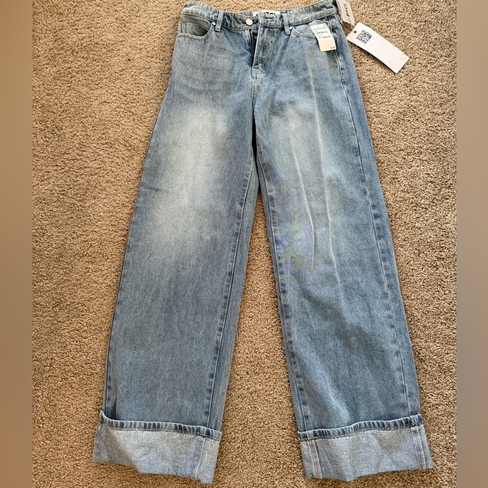 Classic Light Blue Straight Leg Women's Jeans